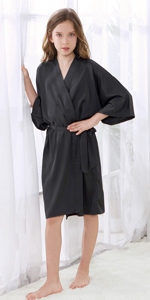 girl solid color robes