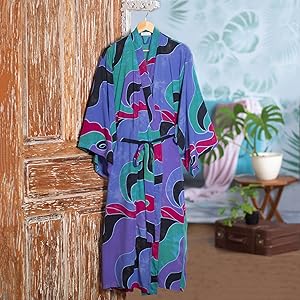 Novica Handmade   Women''s Batik Patterned Robe   Hecha a mano De las mujeres Batik Estampada Túnica