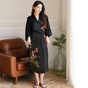 kimonos robes，silk kimono，silk robe，silk kimono for women，robes for women，silk bathrobe for women