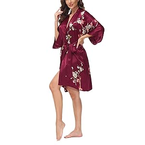 OSCAR ROSSA Women''s Digitally Printed Silk Sleepwear 100% Silk Short Robe Kimono