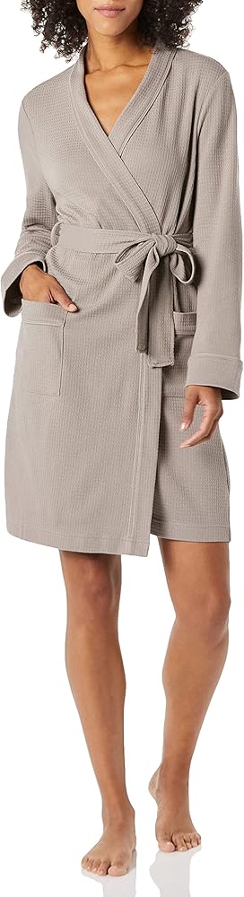 Amazon Essentials Women's Lightweight Waffle Mid-Length Robe (Available in Plus Size)